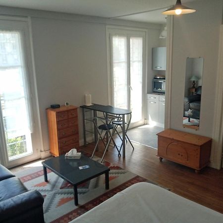 Appartement Perret 105 Rue Victor Hugo, Lumineux, Plein Centre, Parking Prive Arrivee Autonome Tout A Pied Гавр Экстерьер фото