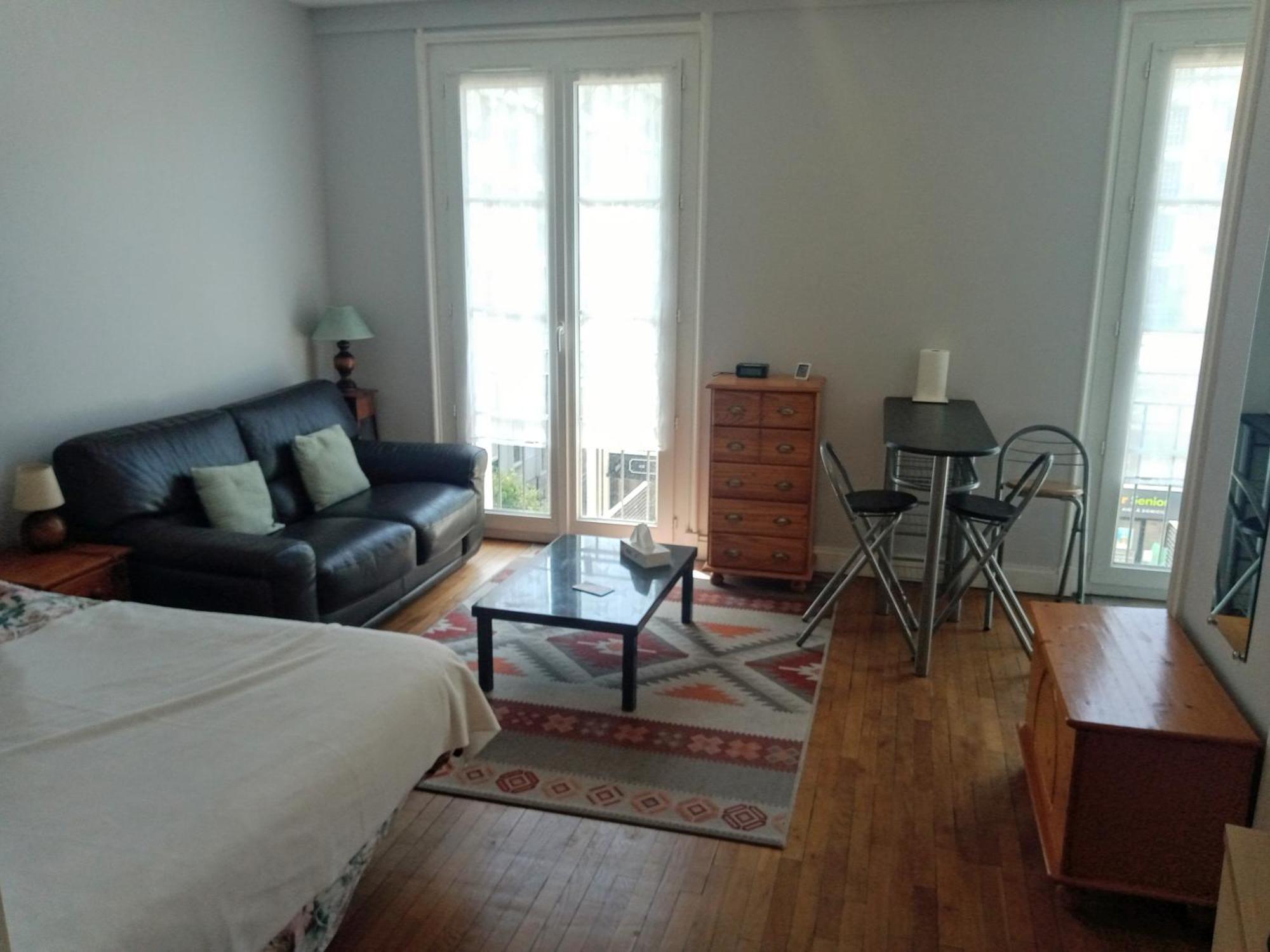 Appartement Perret 105 Rue Victor Hugo, Lumineux, Plein Centre, Parking Prive Arrivee Autonome Tout A Pied Гавр Экстерьер фото
