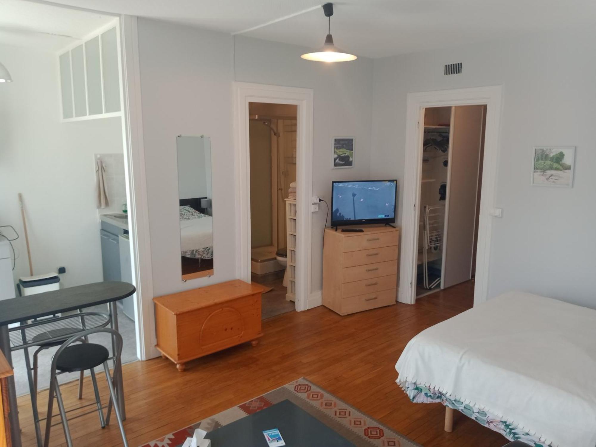 Appartement Perret 105 Rue Victor Hugo, Lumineux, Plein Centre, Parking Prive Arrivee Autonome Tout A Pied Гавр Экстерьер фото